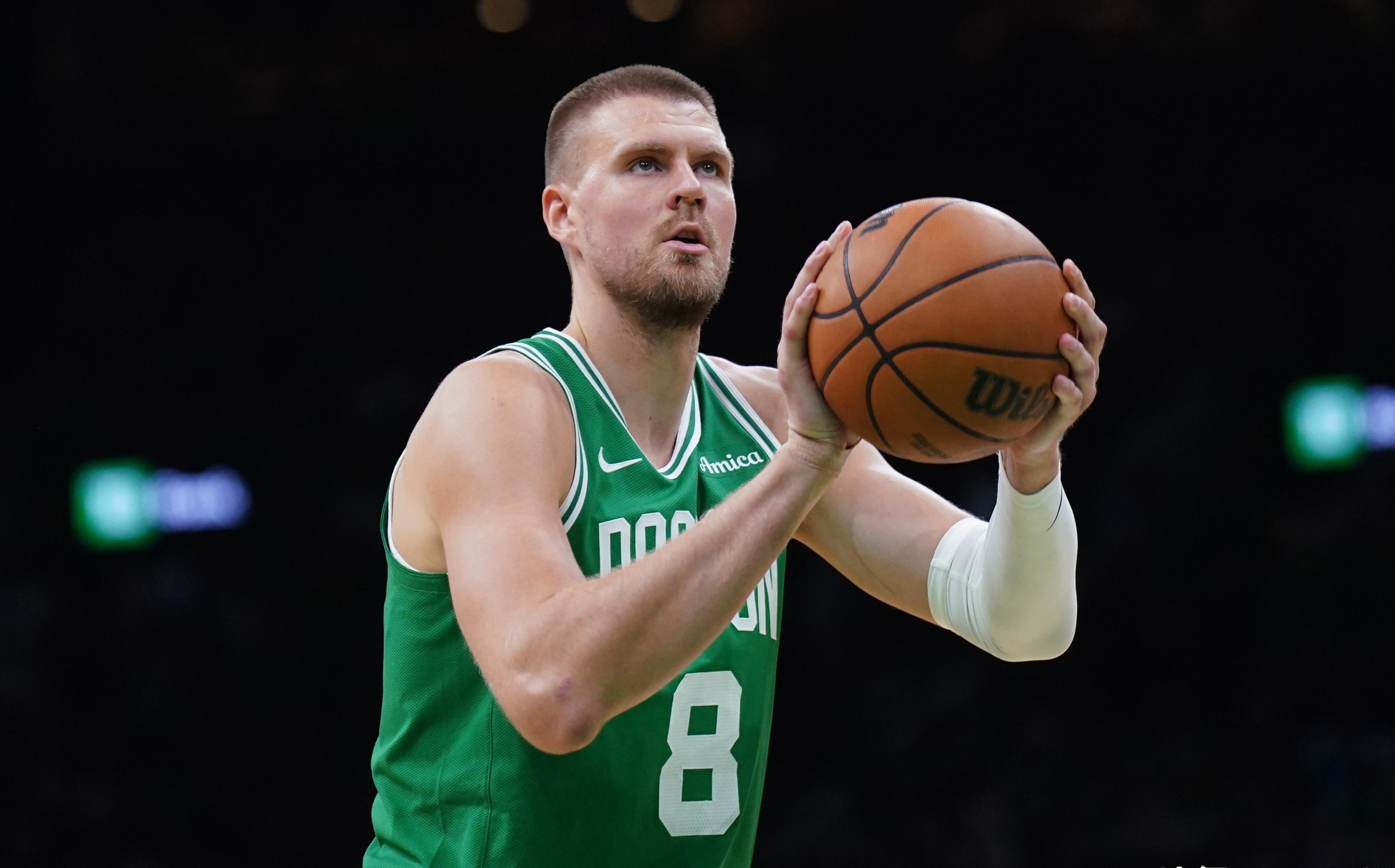 篮网鏖战火箭，波尔津吉斯打破历史纪录