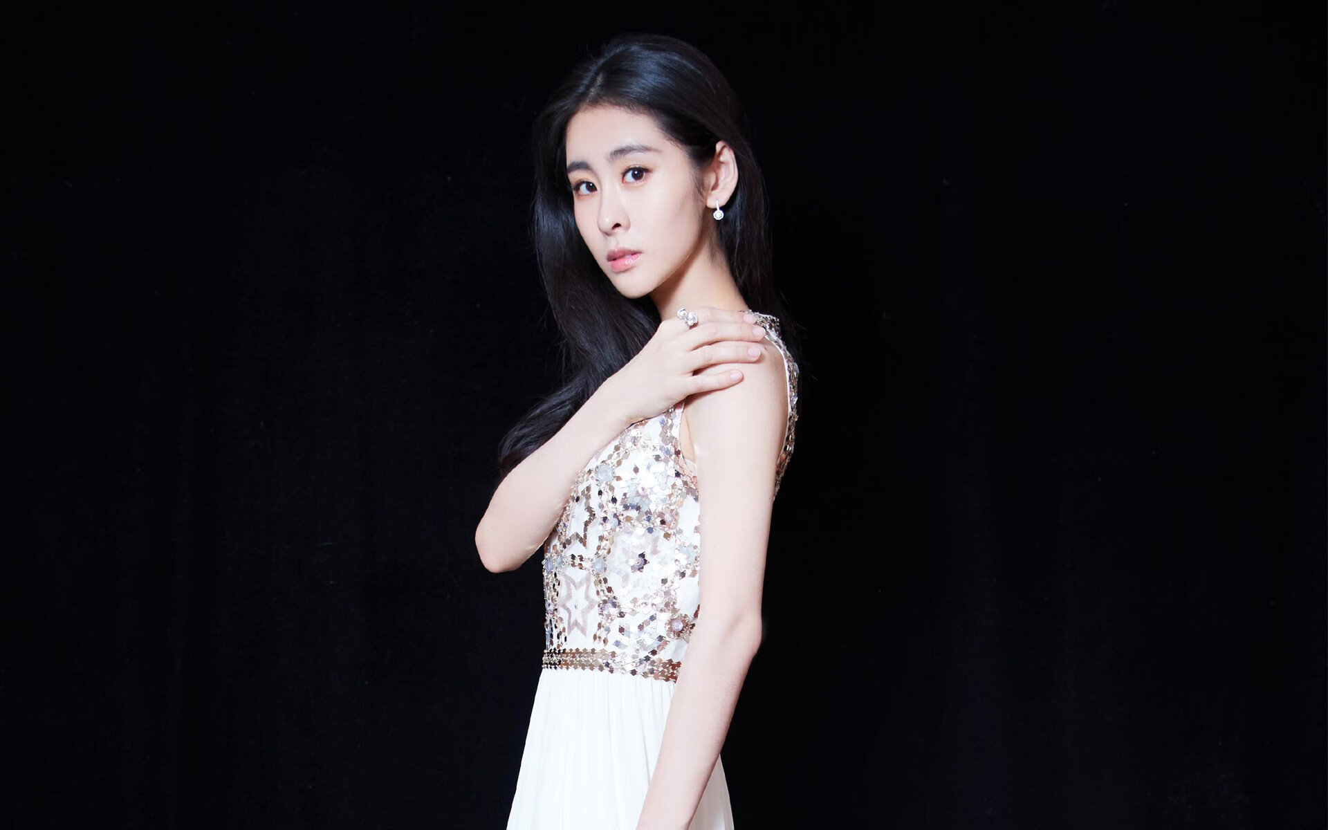 镰刃与神殿，当沉默骑士在奥林匹斯山门前举起火焰之弓