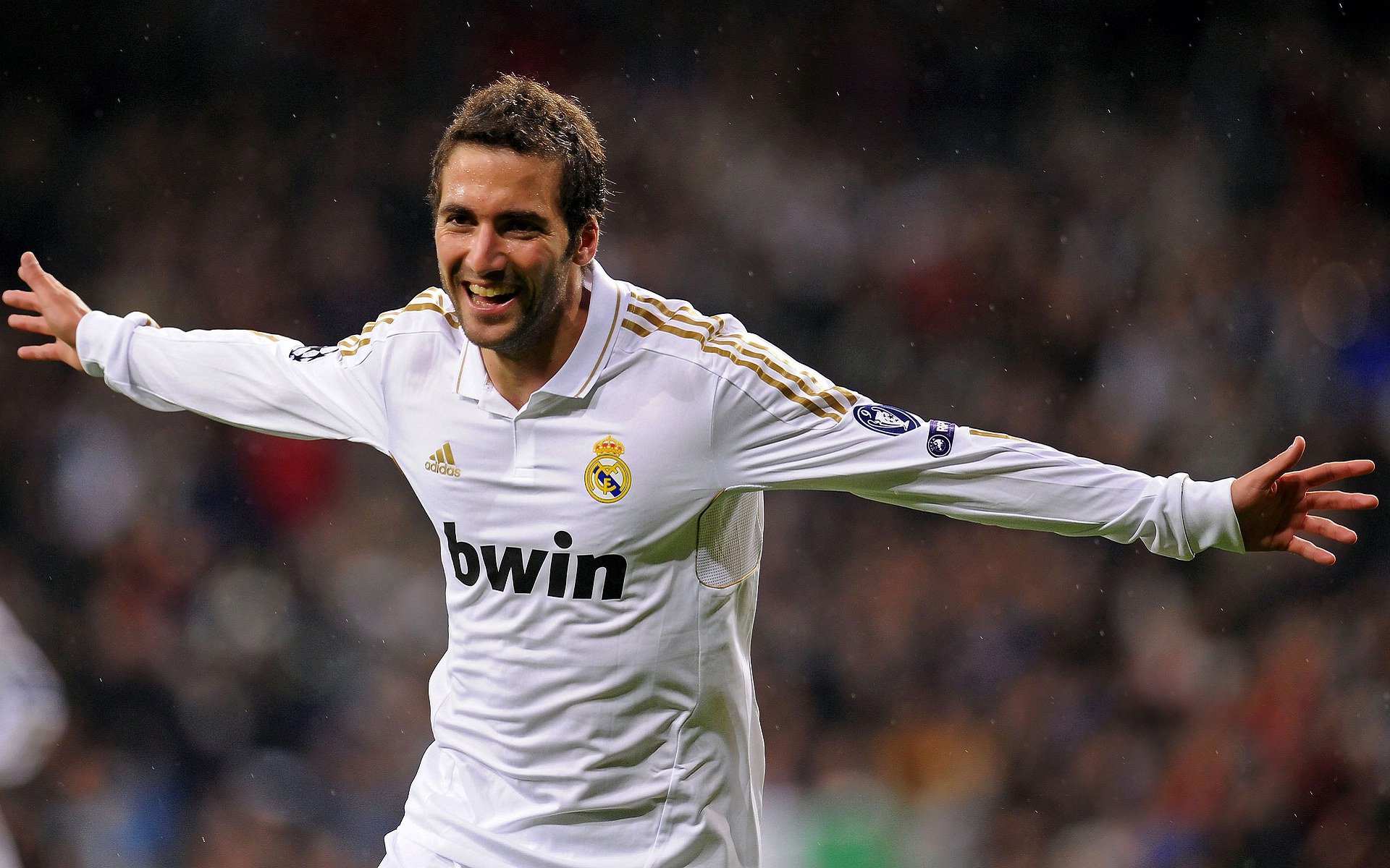 伊拉克足球的辉煌一夜，击溃国际米兰，库尔图瓦化身关键先生